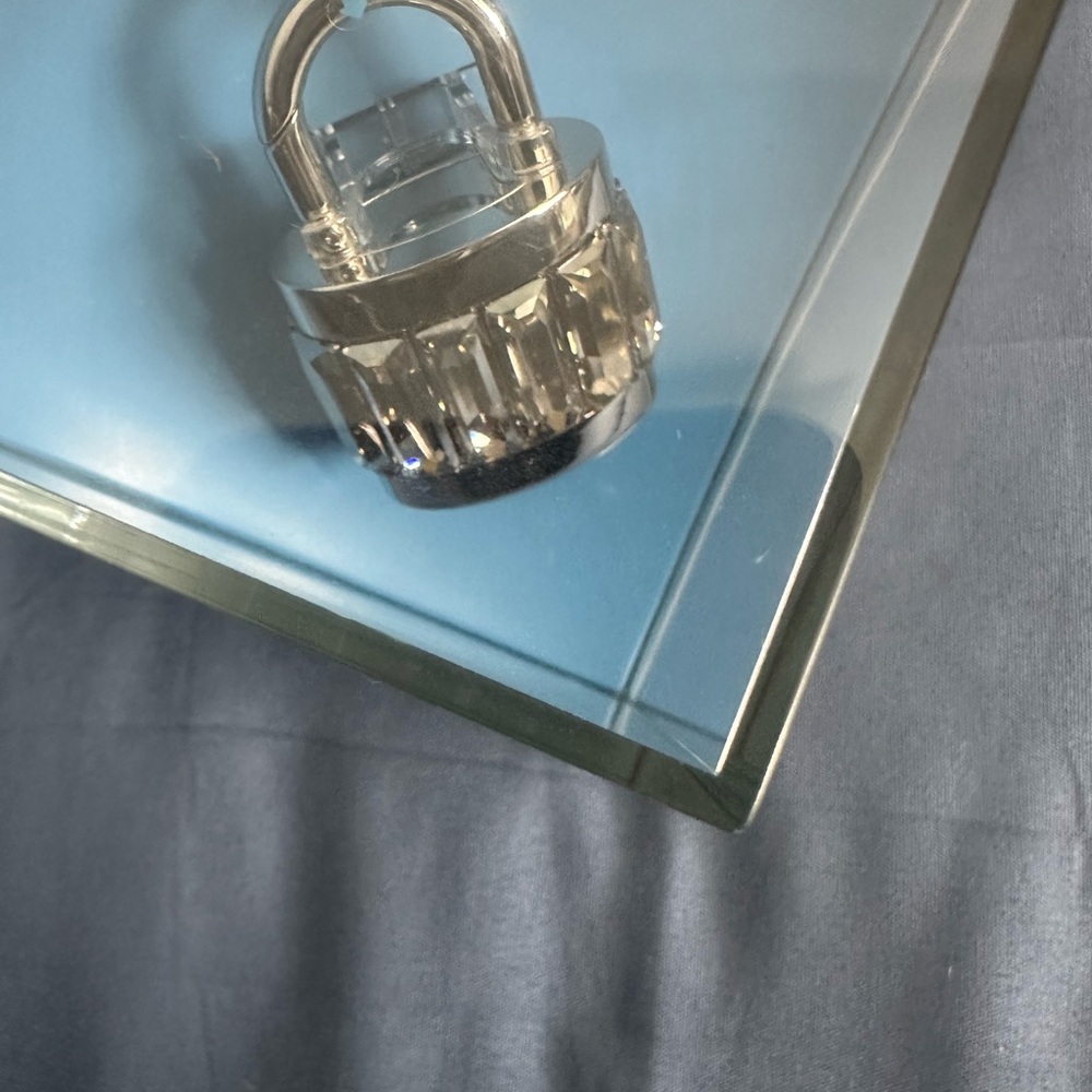 Philips Swarovski USB Memory Key - Silver - Picture 2 of 4